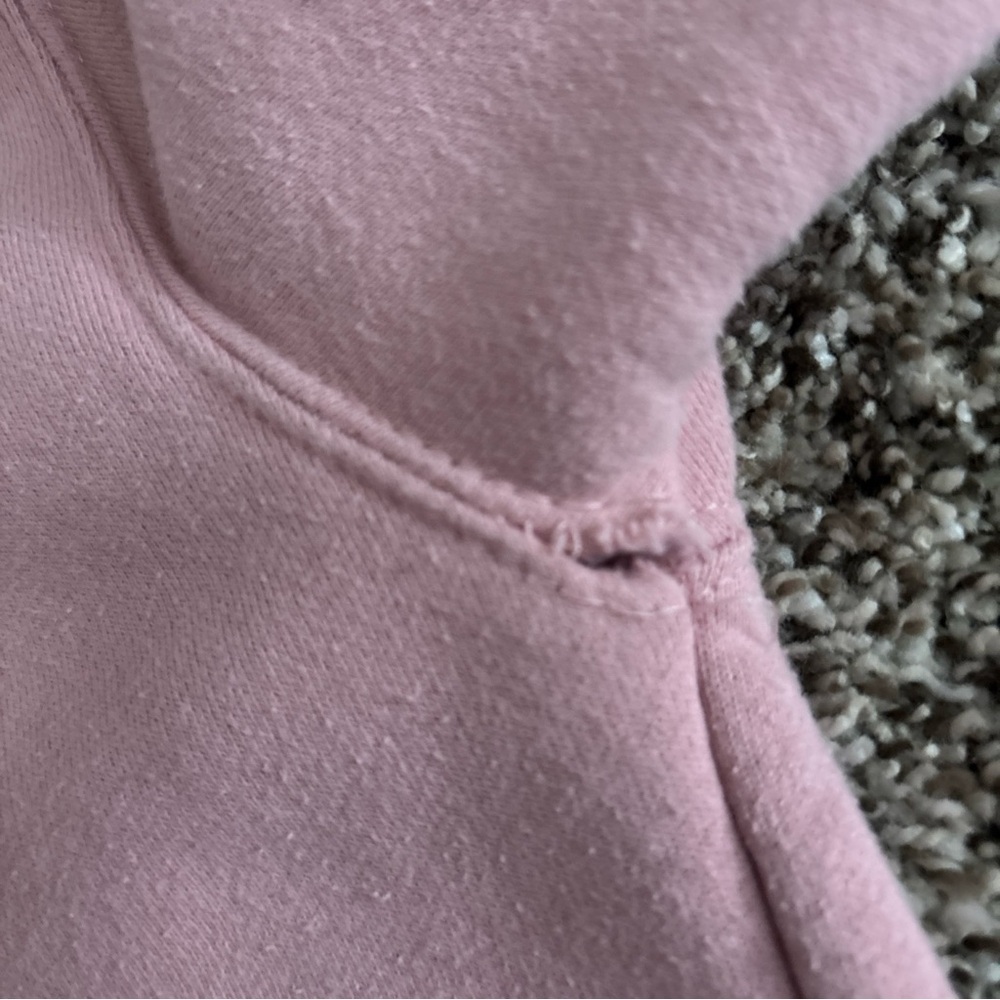 Glossier Pink Cropped Hoodie Size M Reworked Sweatshirt Logo Pullover Cozy Rare - Picture 8 of 8